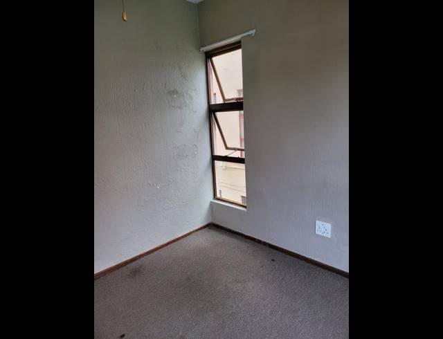 2 BEDROOM APARTMENT FOR SALE IN PELHAM